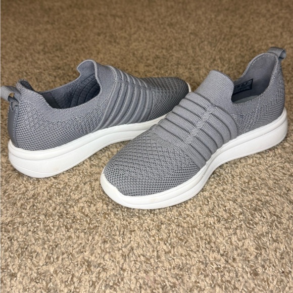 NWOT  Clark’s Cloudsteppers by light Weight Slip-On Shoes - Picture 3 of 10